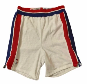 Polyester mesh deep side hem pockets summer basic 2021 summer strip Fitness Casual nylon basketball athletic shorts men